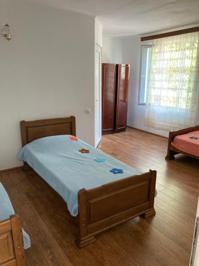 Guest House Maxim Makhinjauri Exterior photo