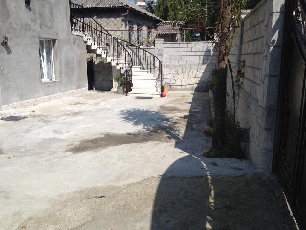 Guest House Maxim Makhinjauri Exterior photo