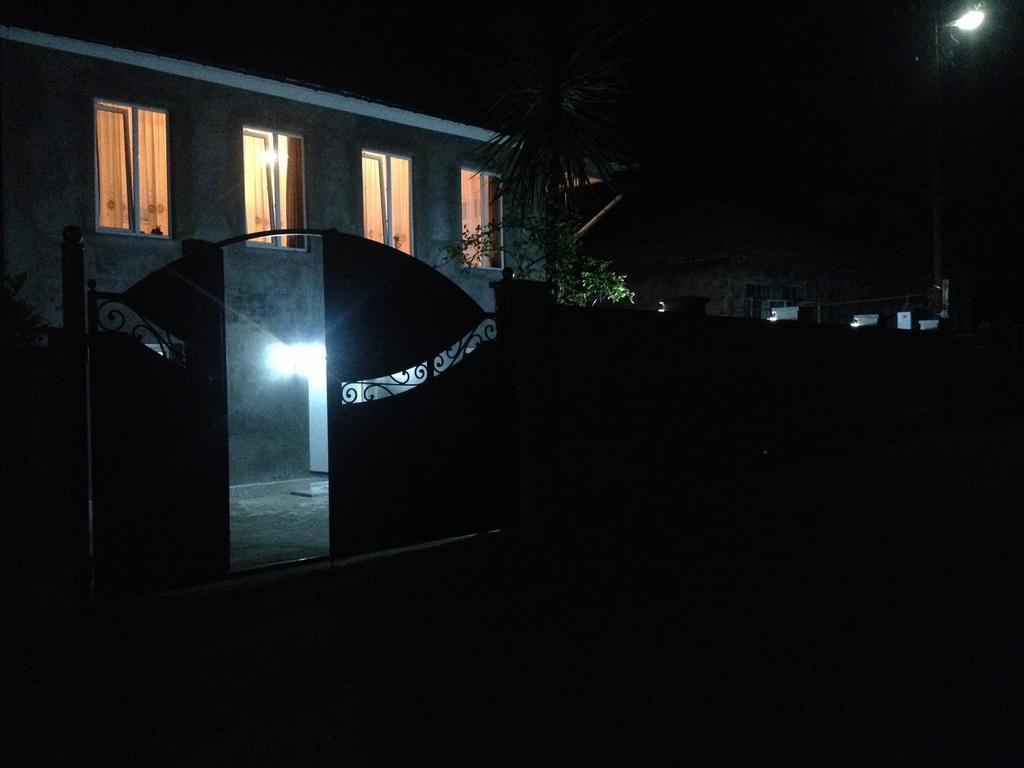 Guest House Maxim Makhinjauri Exterior photo