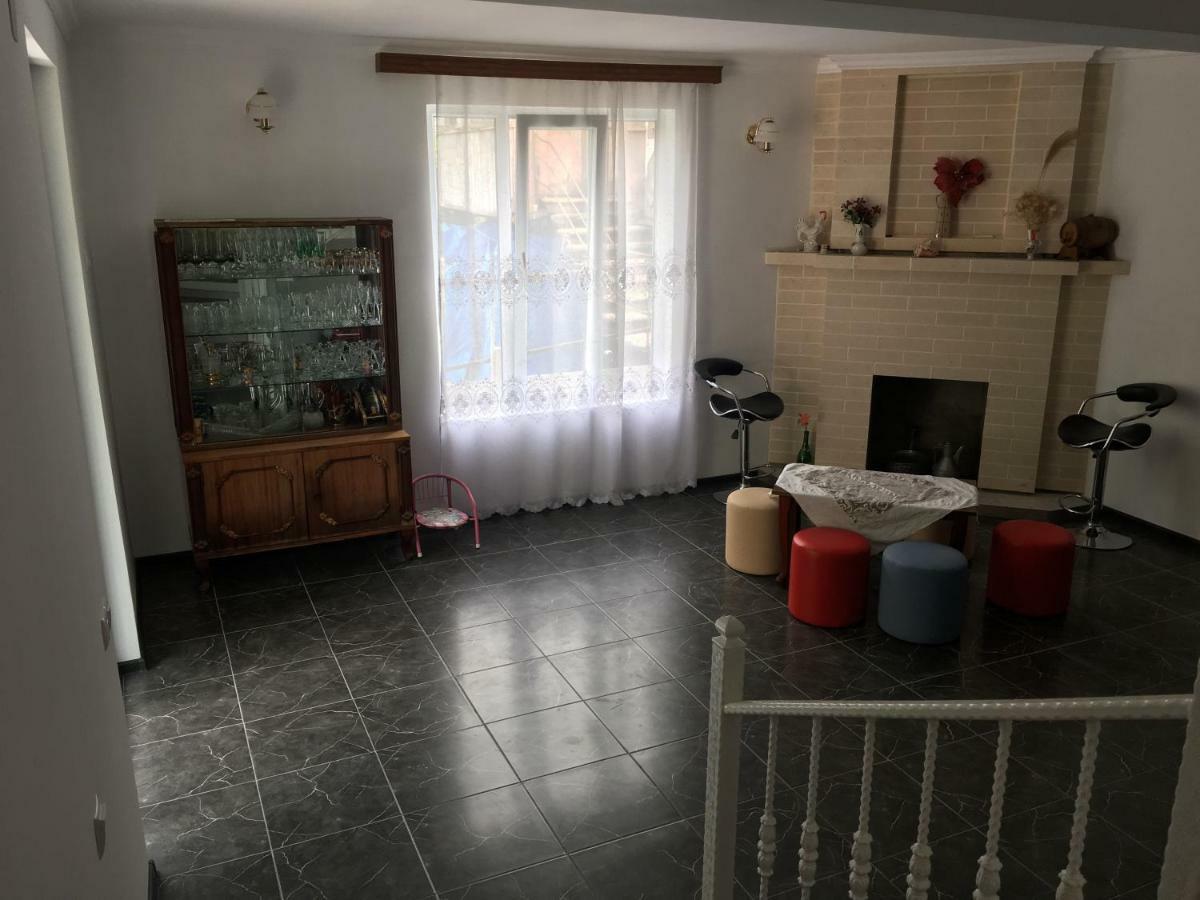 Guest House Maxim Makhinjauri Exterior photo